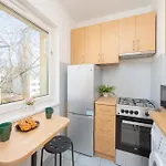 Lejlighed Bright In Warsaw's Wola Next To The Metro By Renters *