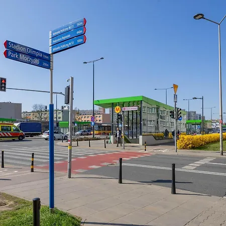 Bright In Warsaw's Wola Next To The Metro By Renters Apartment *