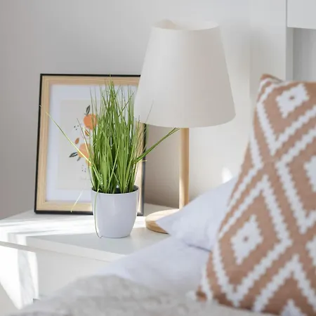 Apartament Bright In Warsaw's Wola Next To The Metro By Renters Warszawa